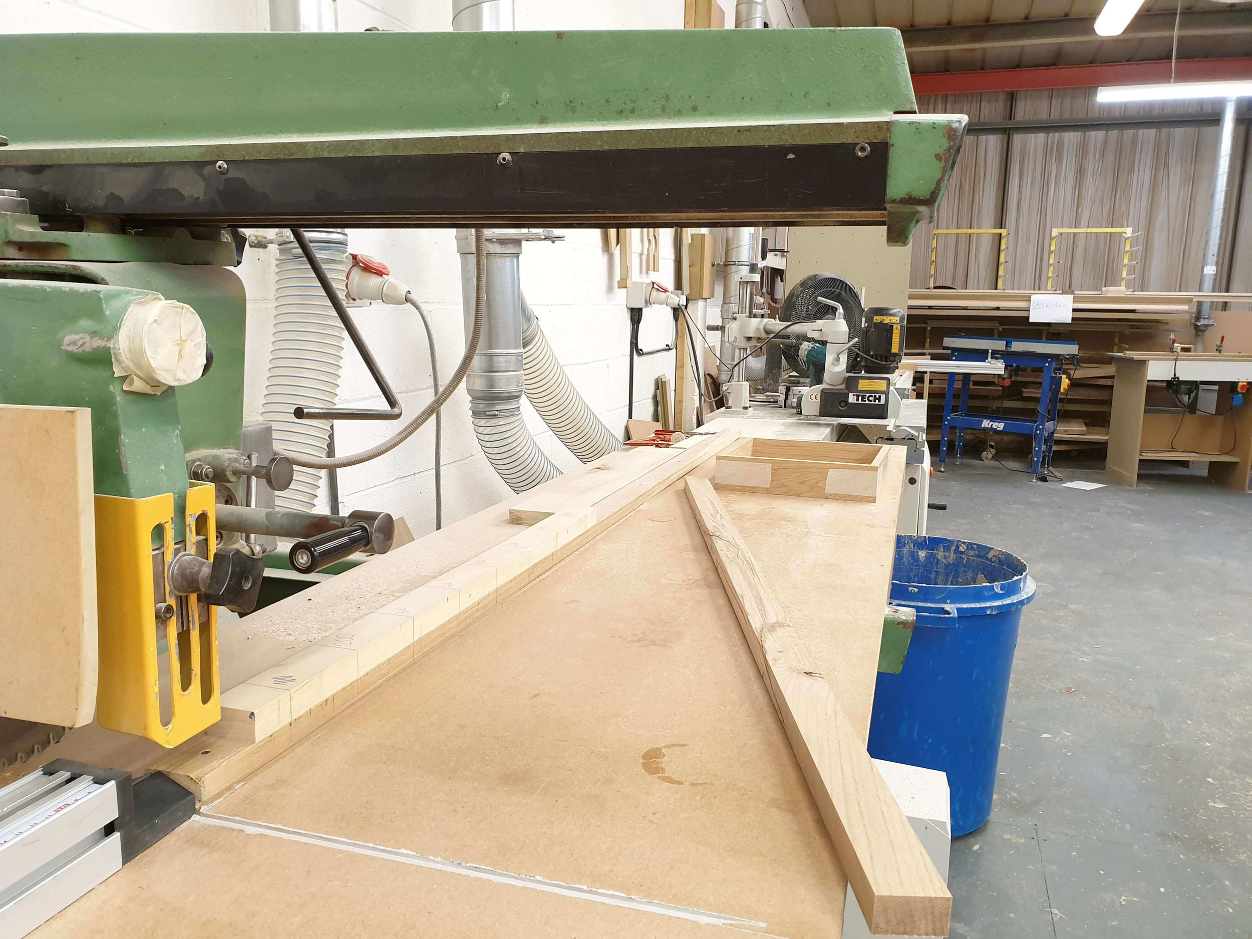 Arbor Lane Bespoke Kitchens For The Trade 