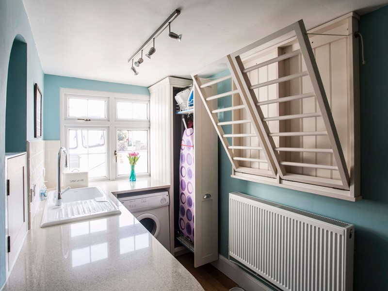 In-Frame Staff Bead Shaker Utility Room